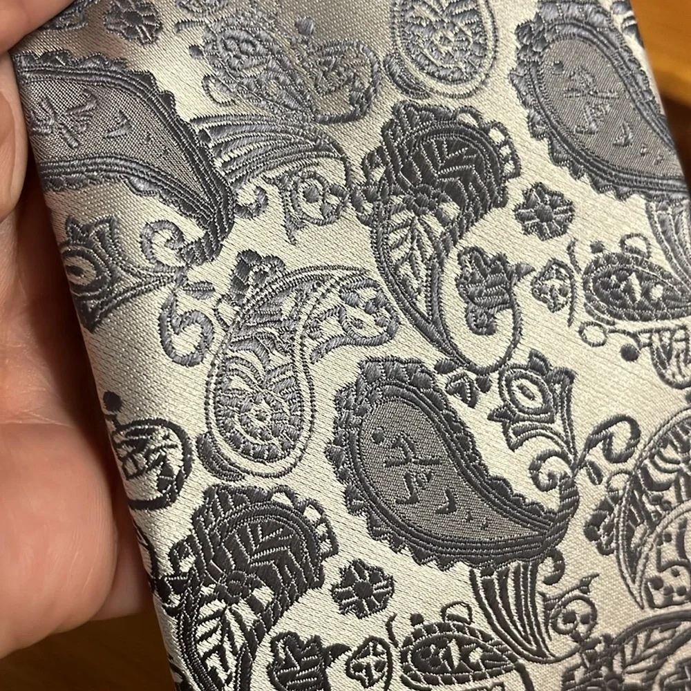 GEEK-M HAND MADE MICROFIBER PAISLEY TIE GRAY SILVER